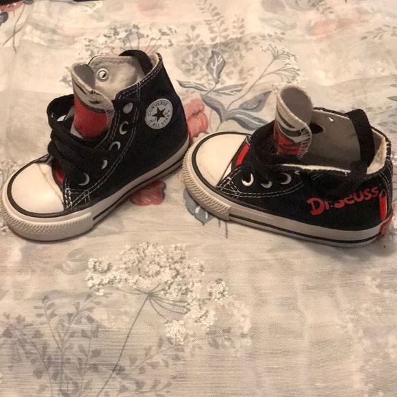 dr seuss converse shoes